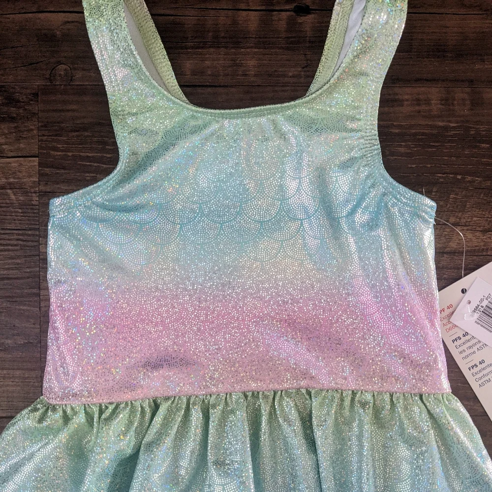 NWT Old Navy Swimsuit